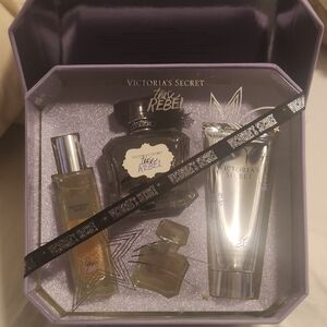 Victoria's Secret Tease Rebel Gift Set - Purple and Silver